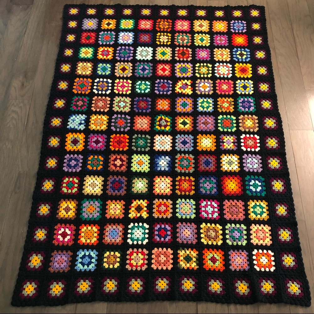 70 x 50” Vintage Granny Square Afghan